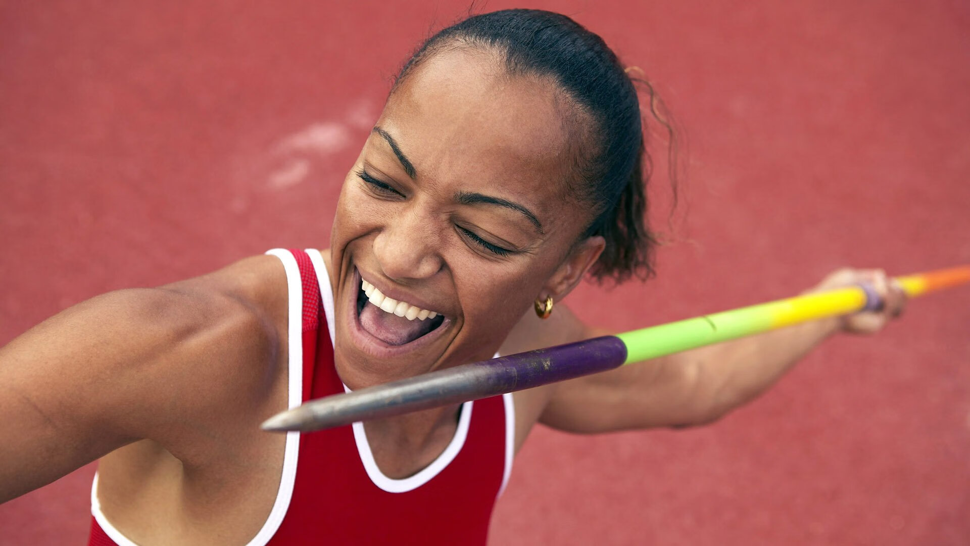 瑞士马术协会授予马尔科·阿尔瓦雷斯“年度最佳马匹护理员”称号。